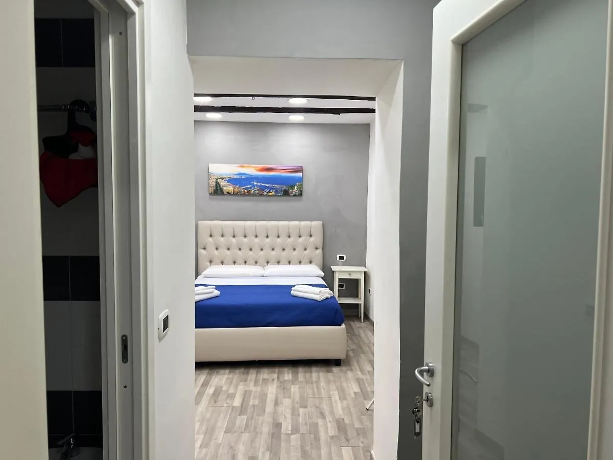 Guest house Love And Rose Appartment Naples Italy