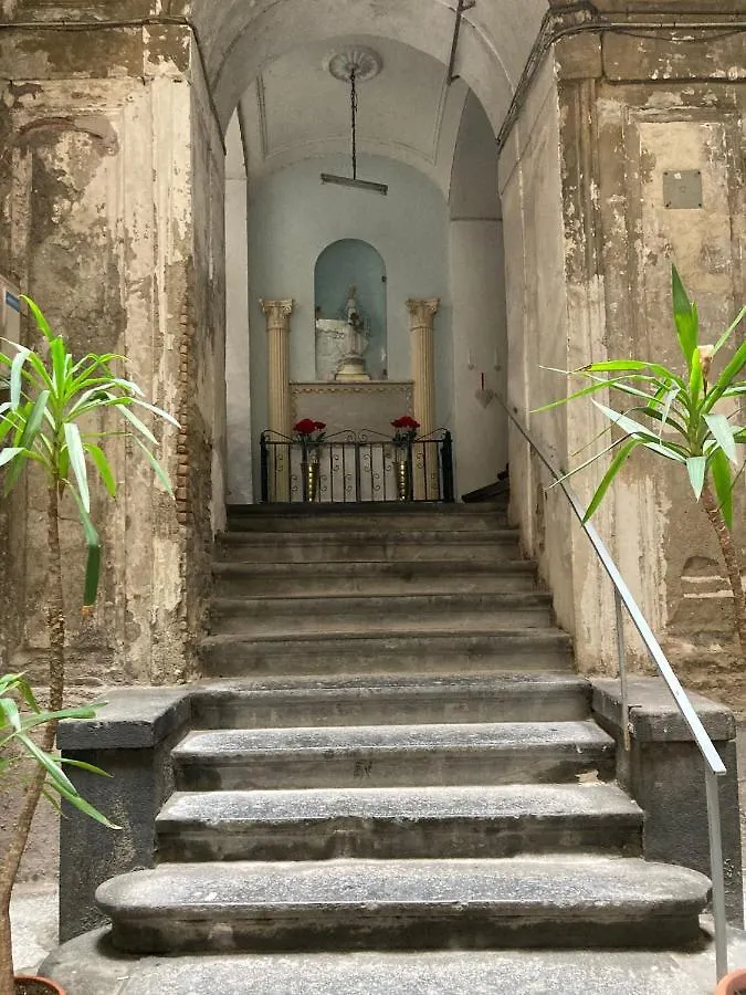 Love And Rose Appartment Naples Italy